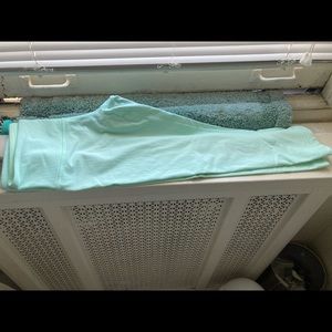 Lululemon yoga pants